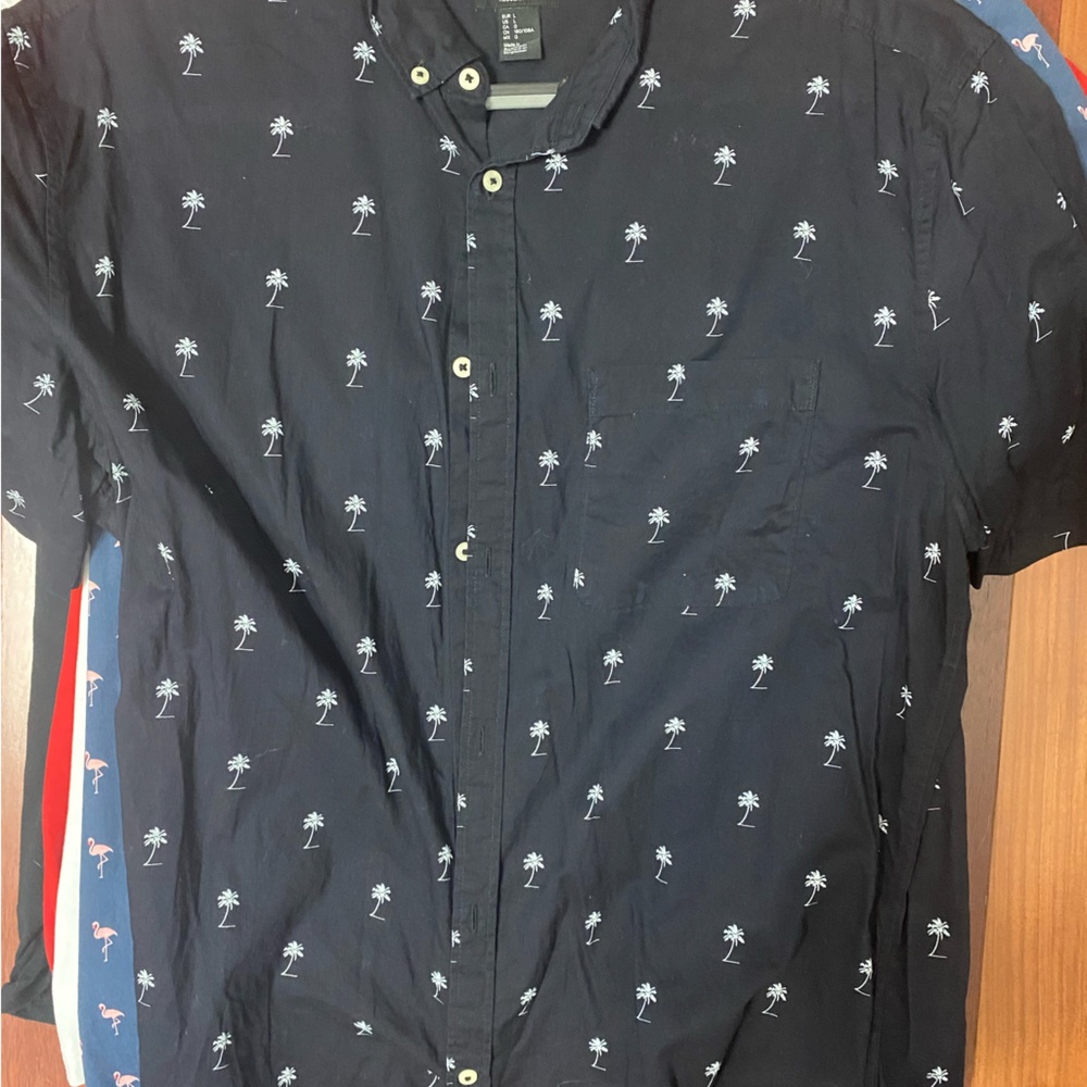 Mens H&M palm tree button down